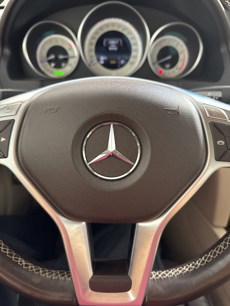 Used 2014 Mercedes-Benz E 350 4MATIC Coupe image 33