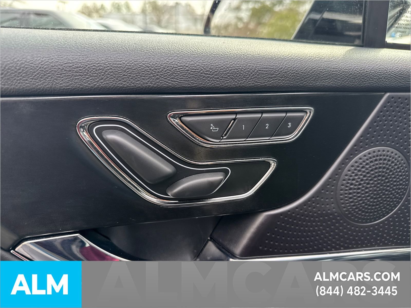 Used 2023 Lincoln Corsair Grand Touring AWD/4WD image 11