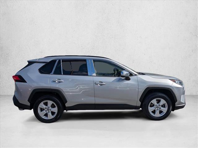 Used 2019 Toyota RAV4 XLE w/ Convenience Package image 4