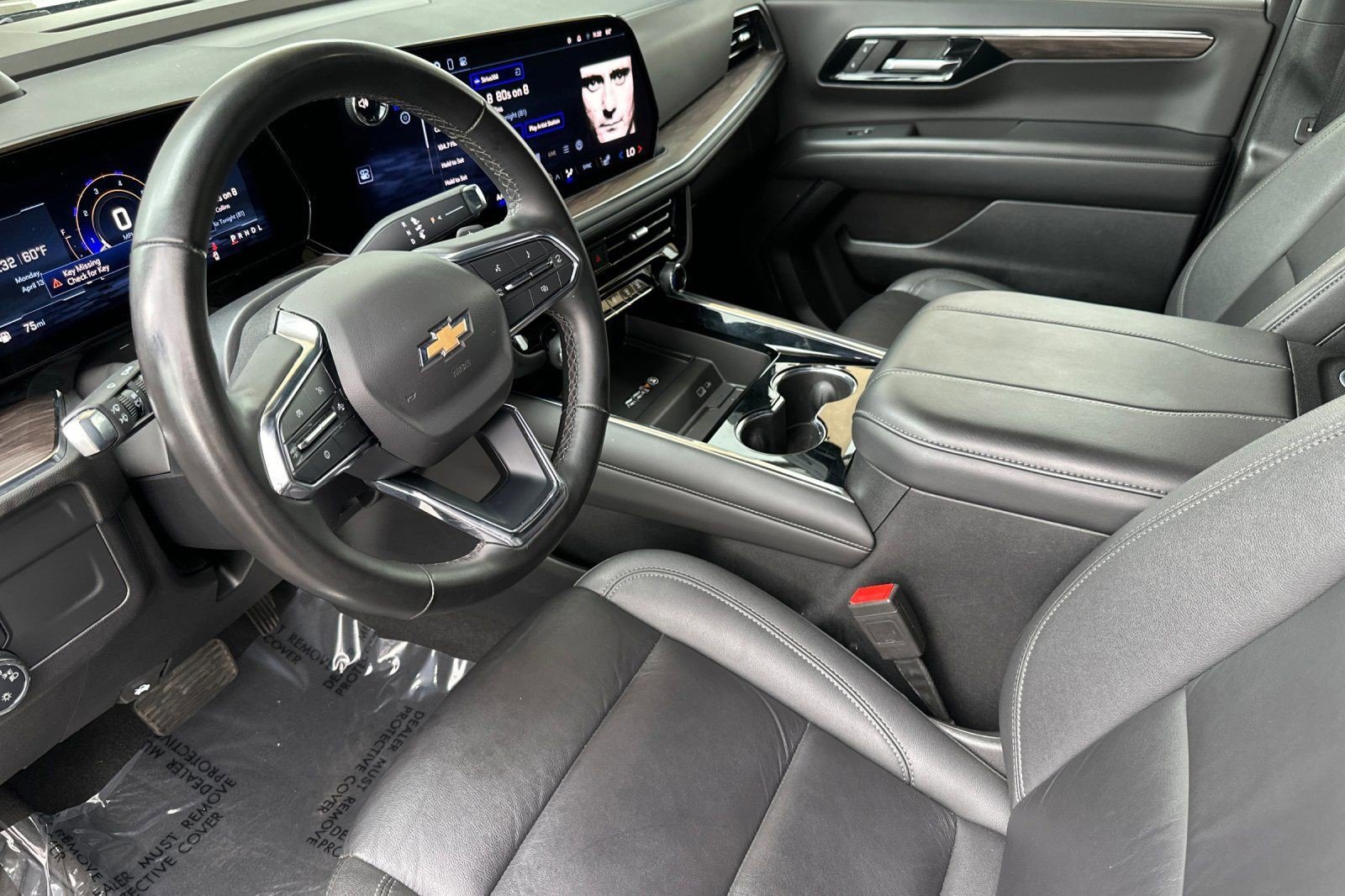 Used 2025 Chevrolet Tahoe LT RWD image 9
