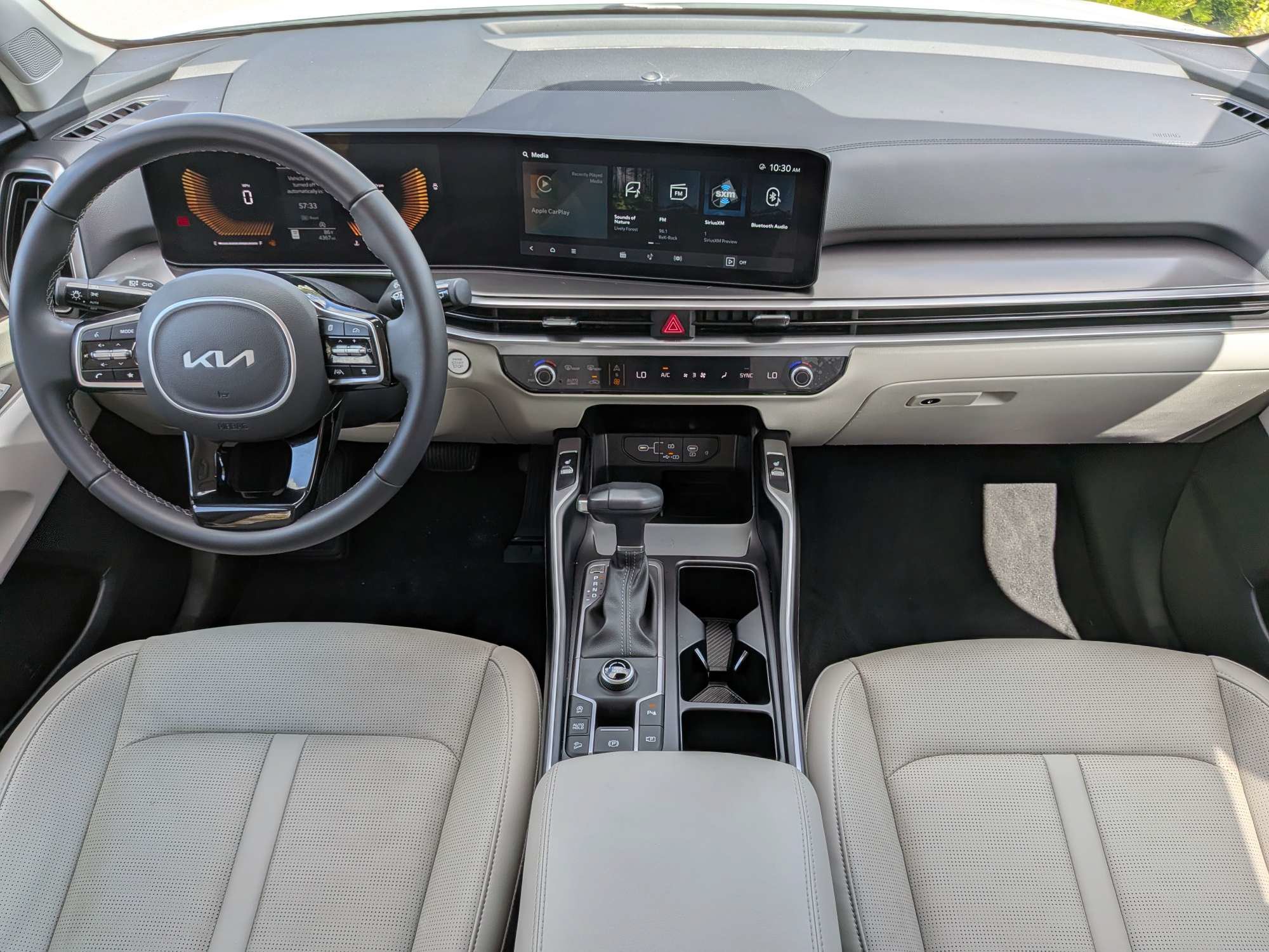 Certified 2025 Kia Sorento S w/ Panoramic Sunroof Package FWD image 19
