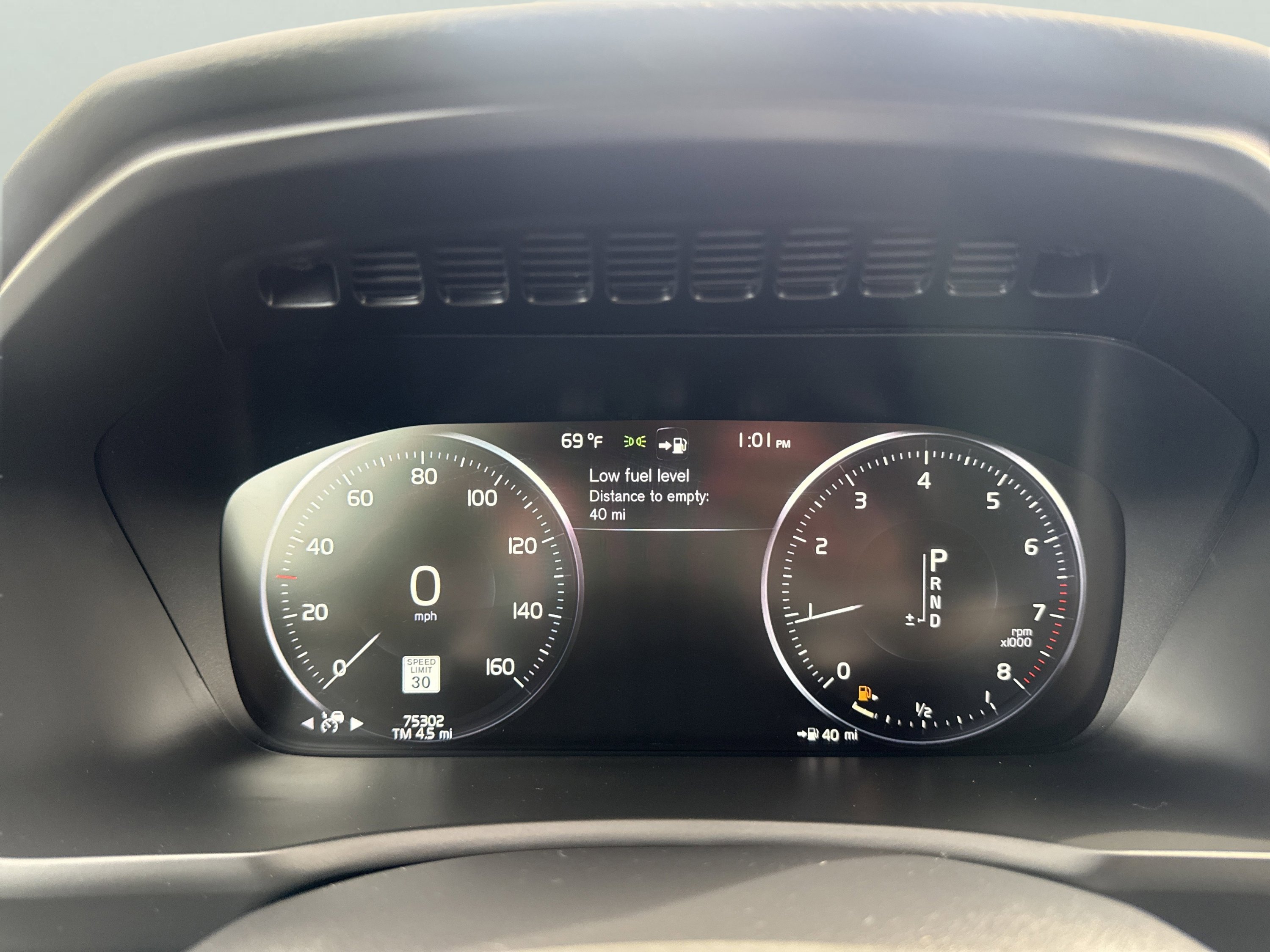 Used 2021 Volvo XC90 T5 Momentum w/ Protection Package image 24