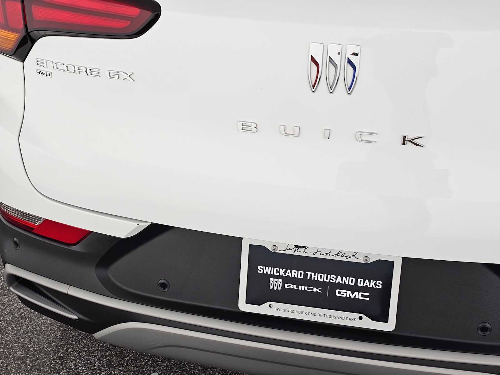 Used 2024 Buick Encore GX Preferred image 13