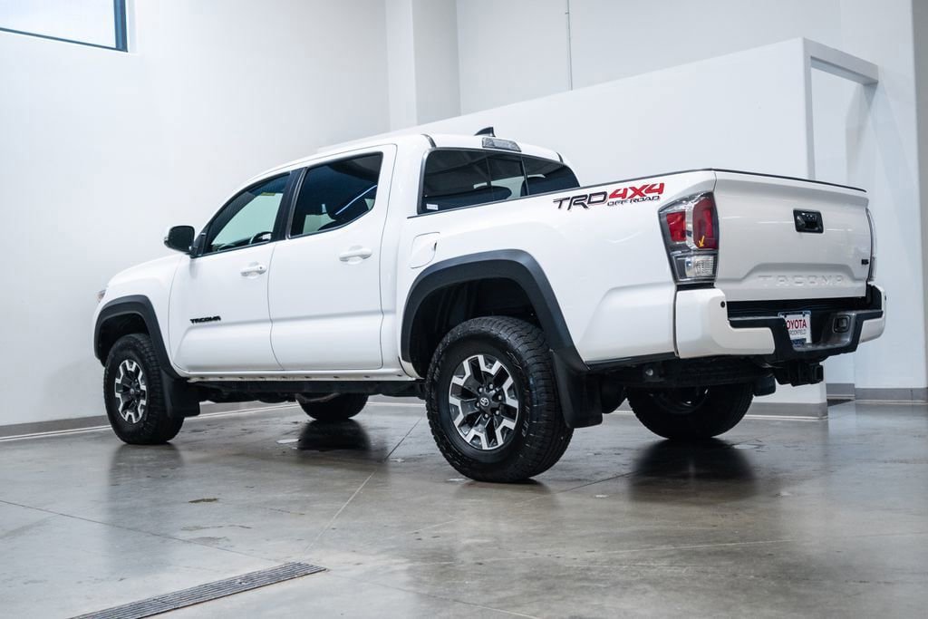 Certified 2021 Toyota Tacoma TRD Off-Road w/ Technology Package AWD/4WD image 7
