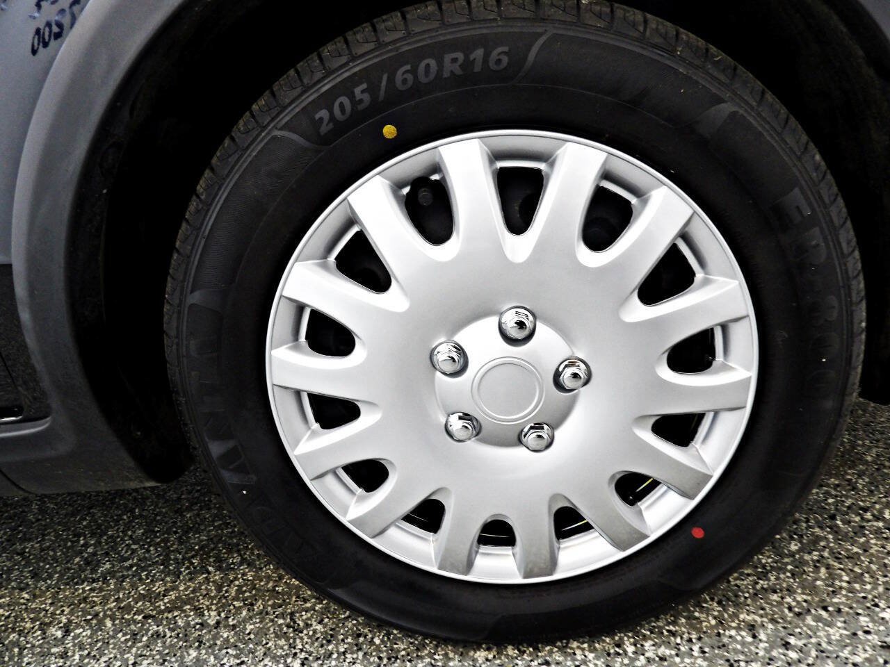 Used 2010 Suzuki SX4 Hatchback FWD image 20