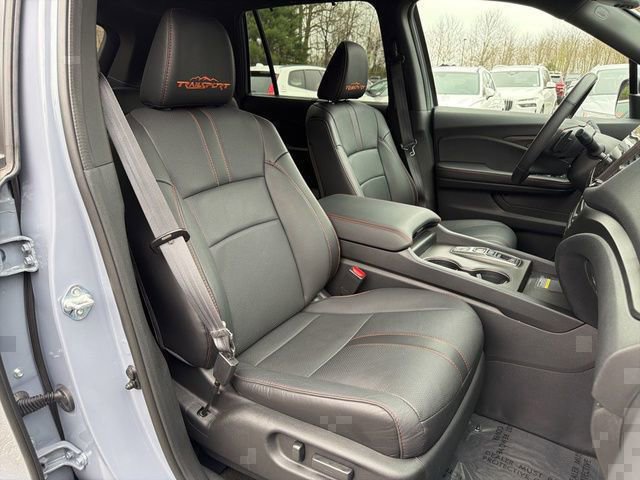 Used 2025 Honda Passport TrailSport image 9