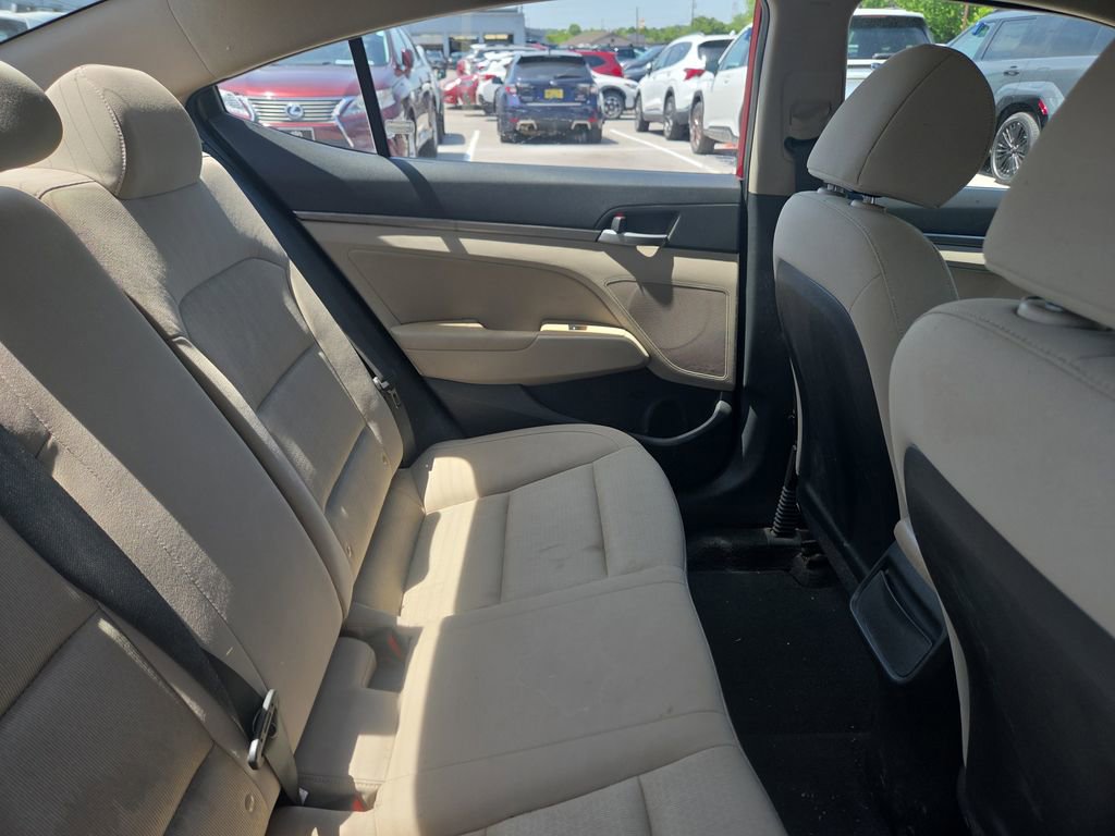Used 2017 Hyundai Elantra SE FWD image 12