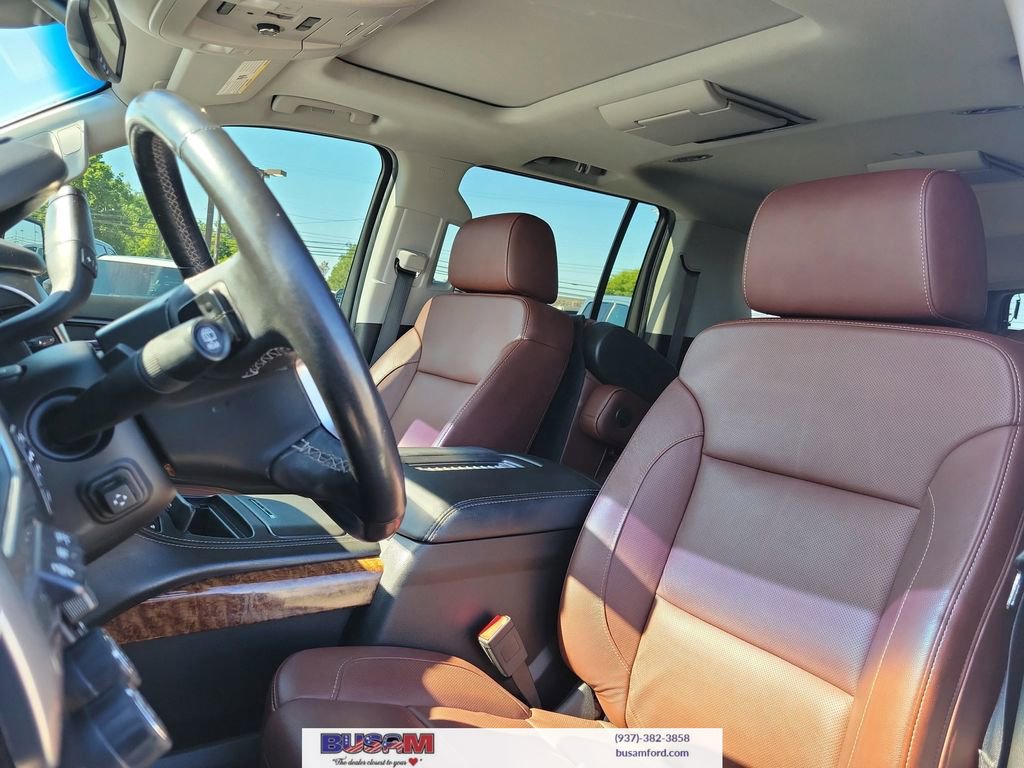 Used 2019 Chevrolet Suburban Premier w/ Premier Plus Edition AWD/4WD image 16