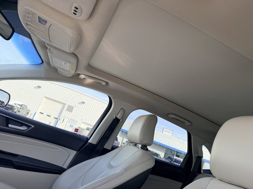 Used 2020 Ford Edge Titanium w/ Equipment Group 301A image 30