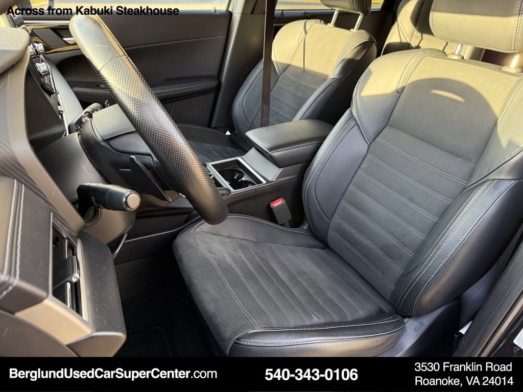 Used 2024 Mitsubishi Outlander SE image 36