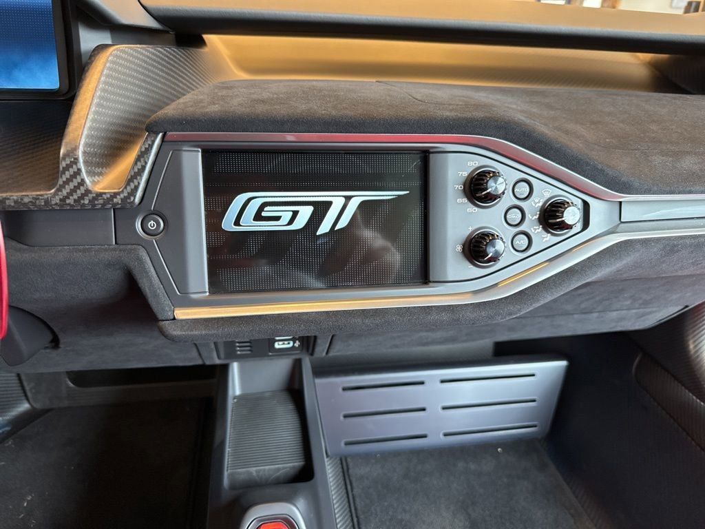 Used 2021 Ford GT Heritage Edition image 22