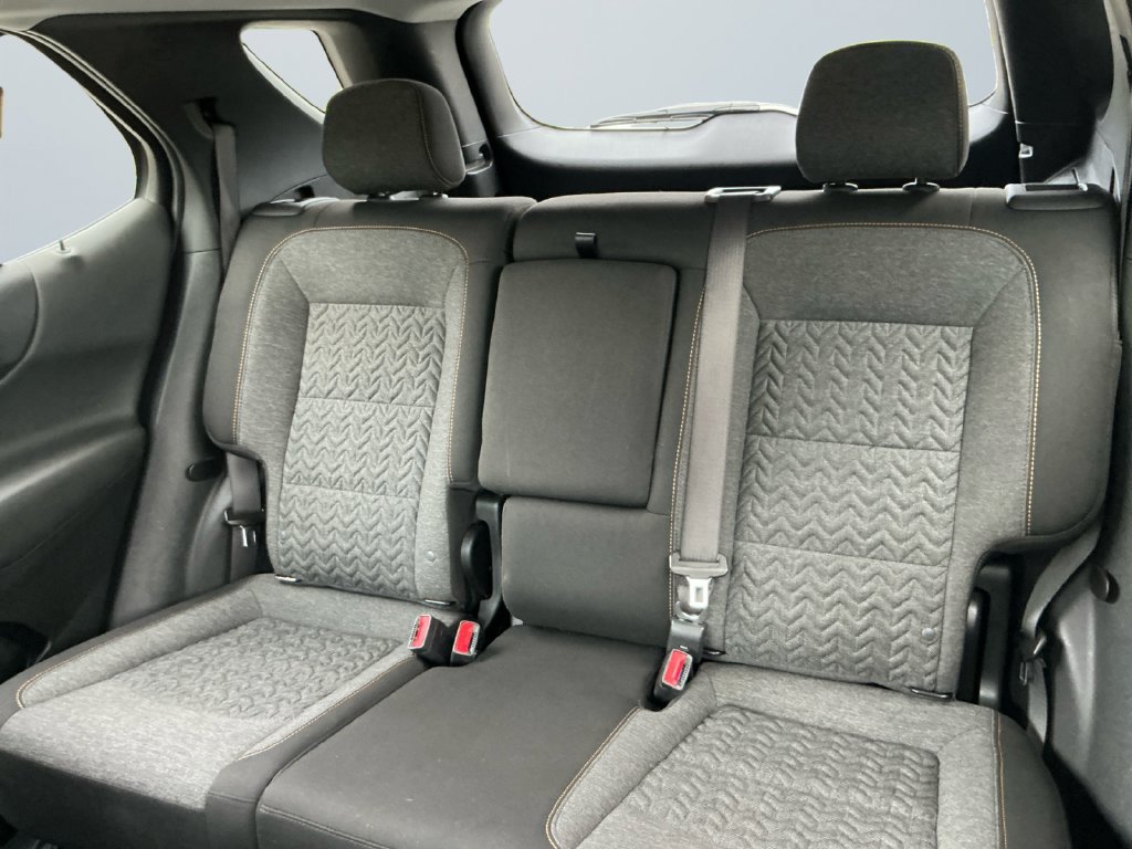Used 2023 Chevrolet Equinox LT AWD/4WD image 14