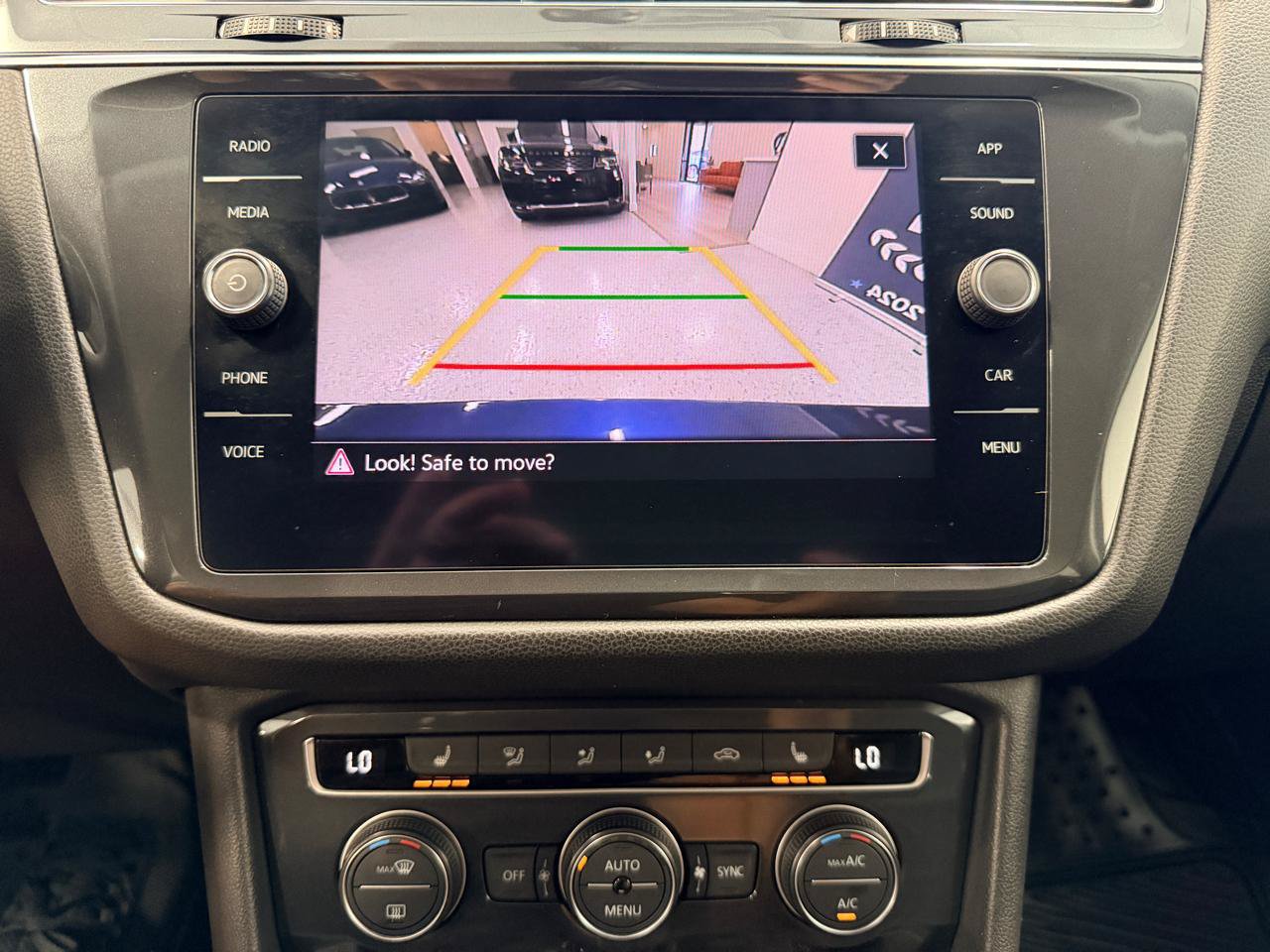 Used 2021 Volkswagen Tiguan S FWD image 42