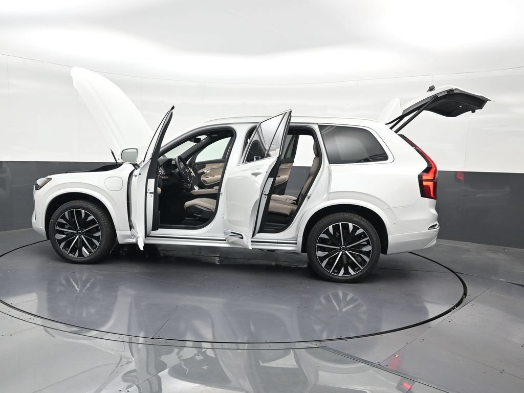 New 2026 Volvo XC90 T8 Plus w/ Protection Package Premier AWD/4WD image 27