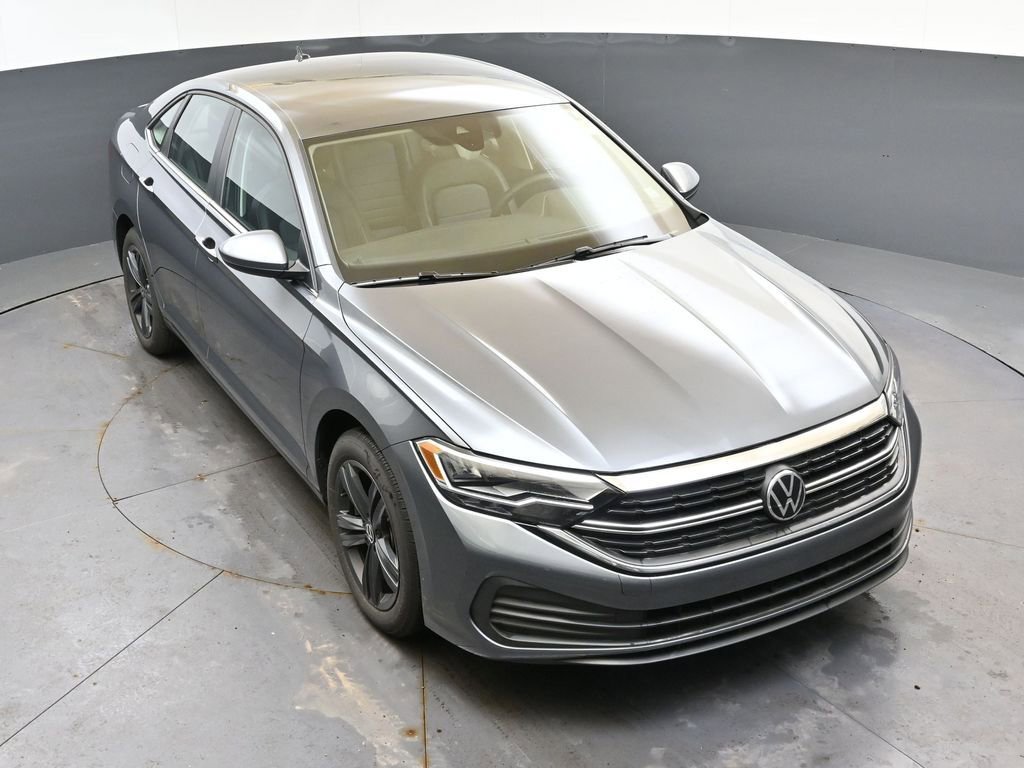 Used 2023 Volkswagen Jetta SE w/ Black Wheel Package image 51