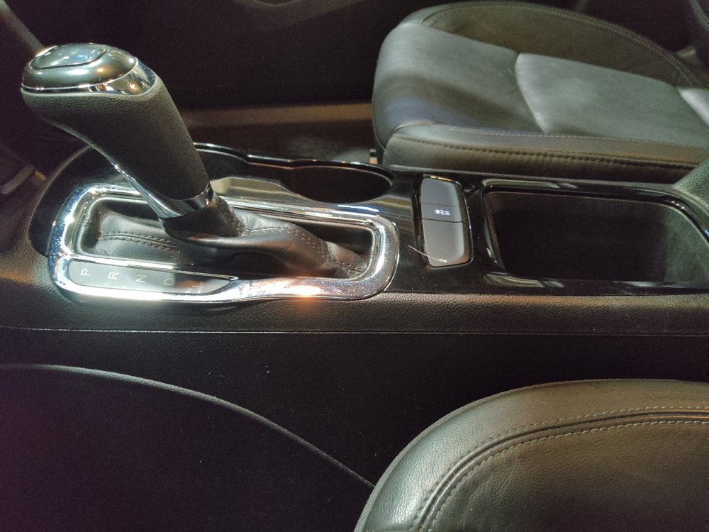Used 2018 Chevrolet Cruze Premier FWD image 26