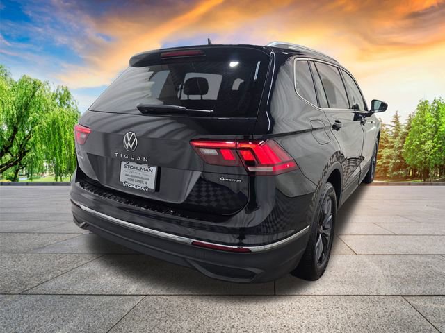 Certified 2023 Volkswagen Tiguan SE w/ Panoramic Sunroof Package image 4