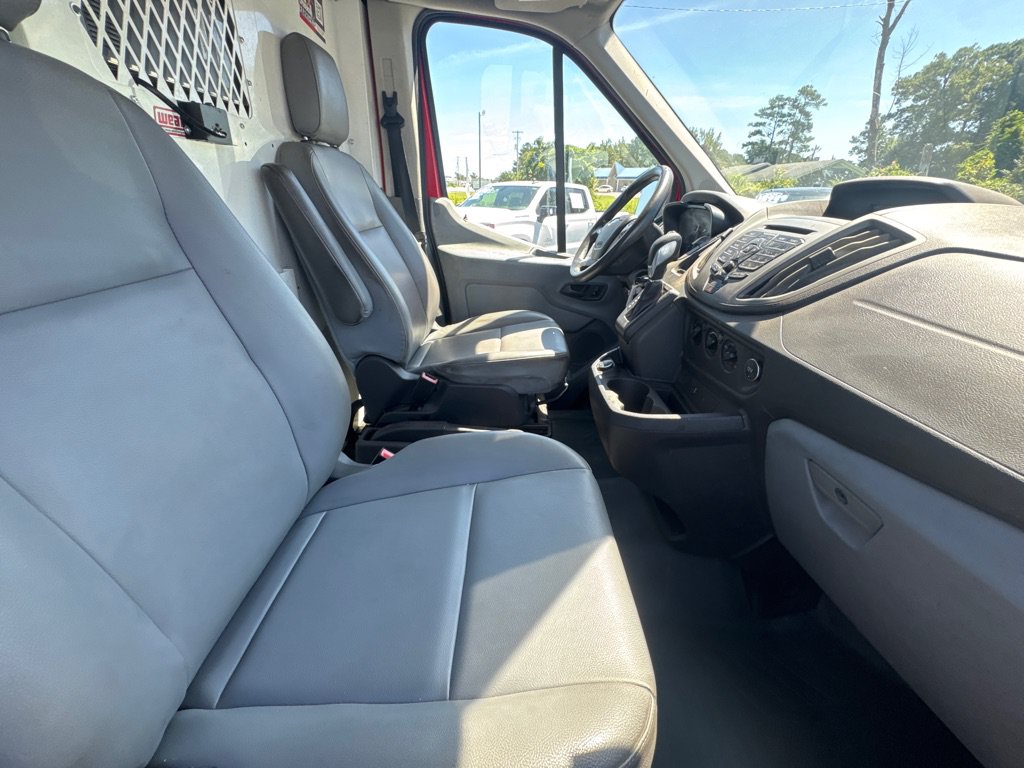 Used 2018 Ford Transit 250 130 Medium Roof RWD image 8