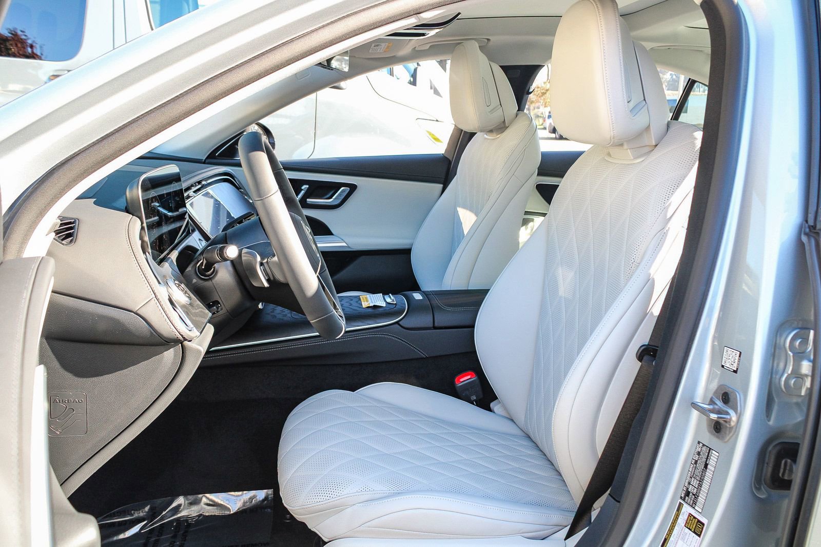 New 2026 Mercedes-Benz E 450 4MATIC Sedan image 17