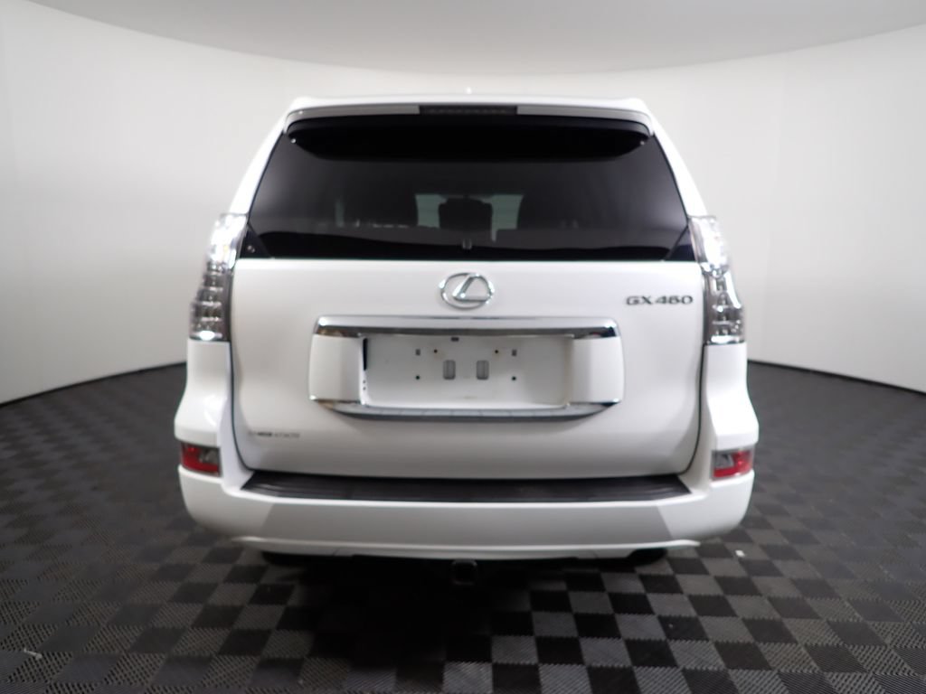 Used 2018 Lexus GX 460 w/ Preferred Accessory Package AWD/4WD image 17
