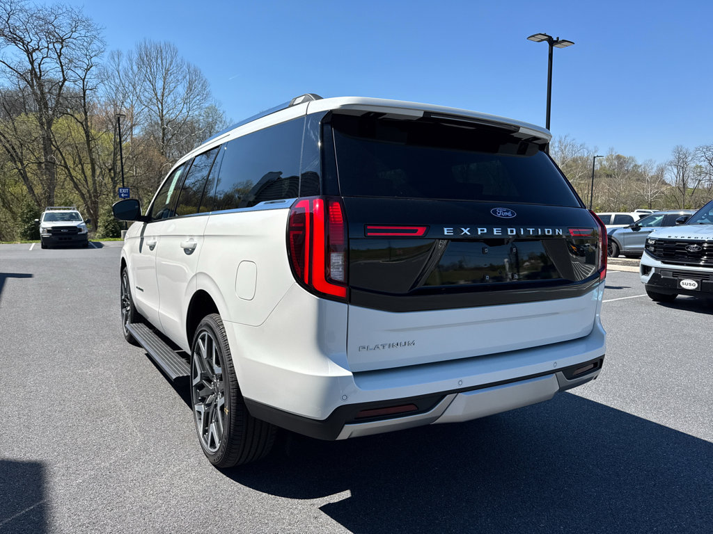 New 2026 Ford Expedition Platinum image 18
