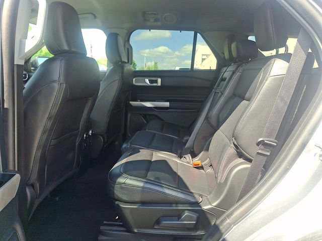 Used 2023 Ford Explorer Limited AWD/4WD image 10