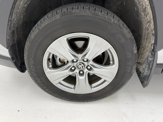 Used 2024 Toyota RAV4 XLE image 6