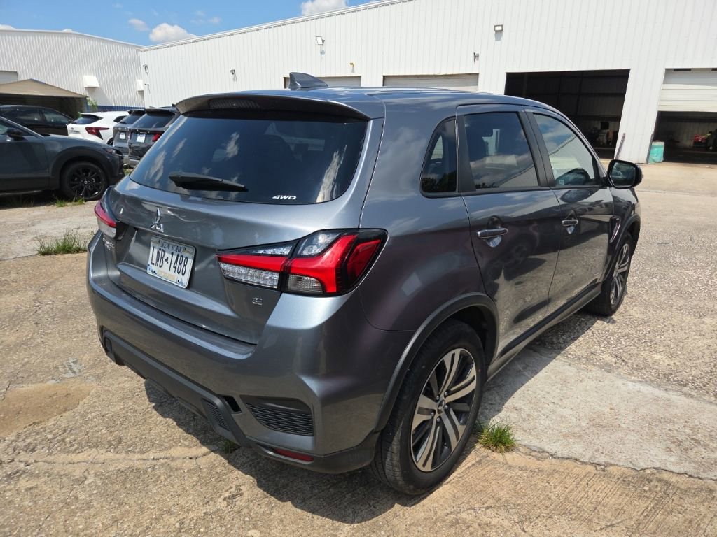 Used 2025 Mitsubishi Outlander Sport SE AWD/4WD image 9