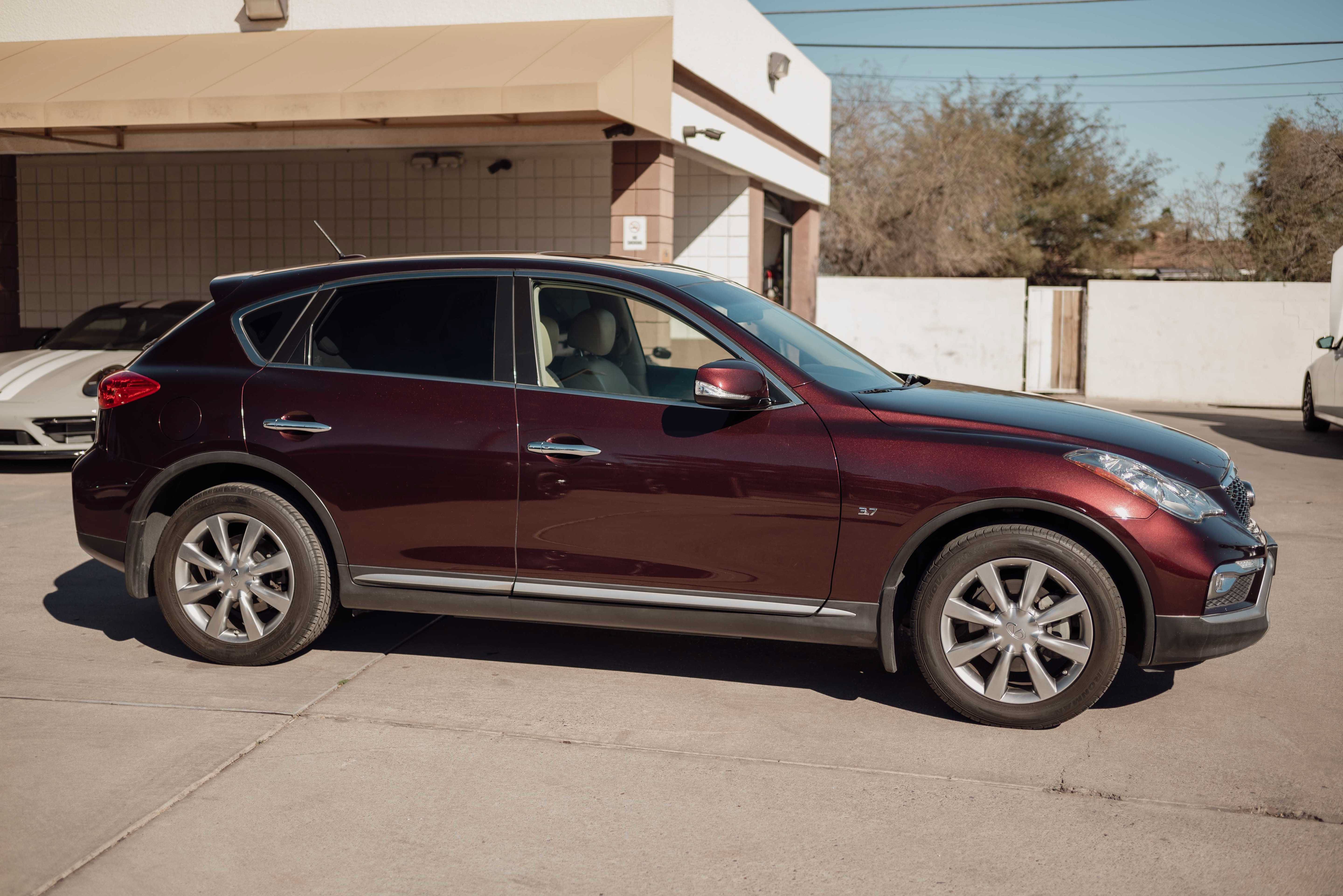 Used 2017 INFINITI QX50 2WD image 6
