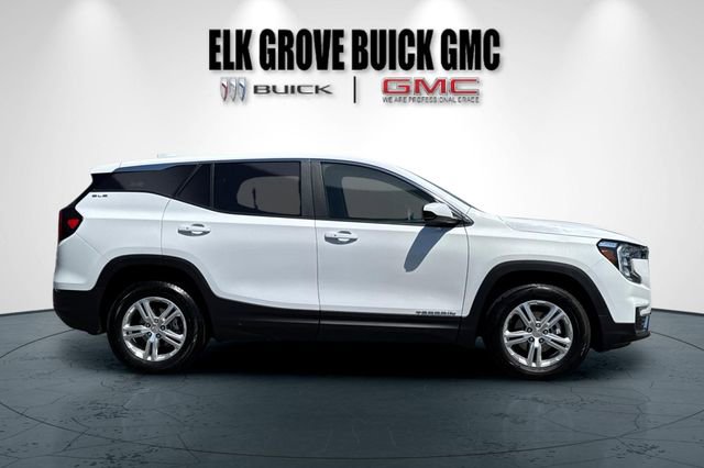 Used 2024 GMC Terrain SLE AWD/4WD image 3