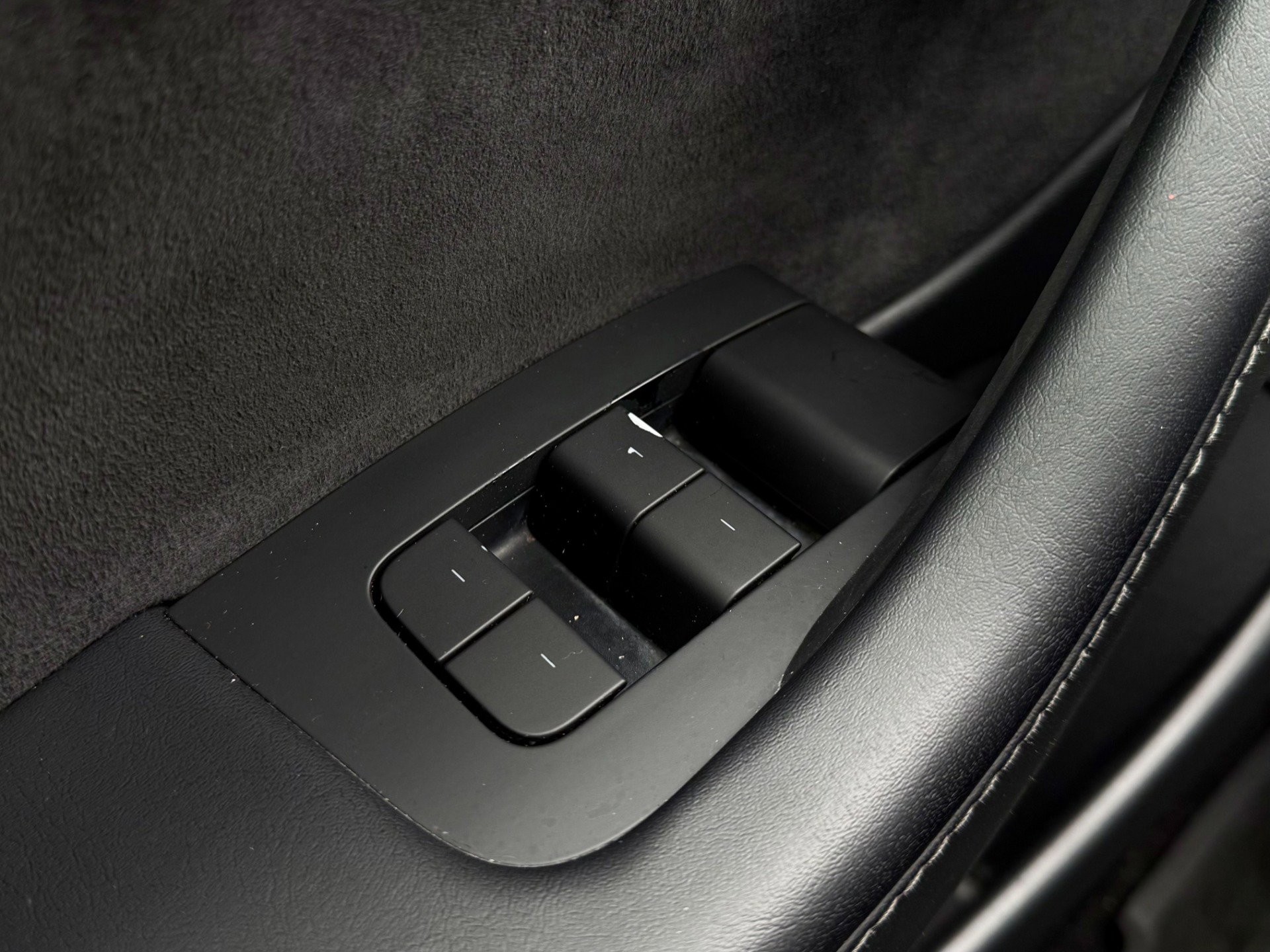 Used 2023 Tesla Model 3 Standard Range image 44