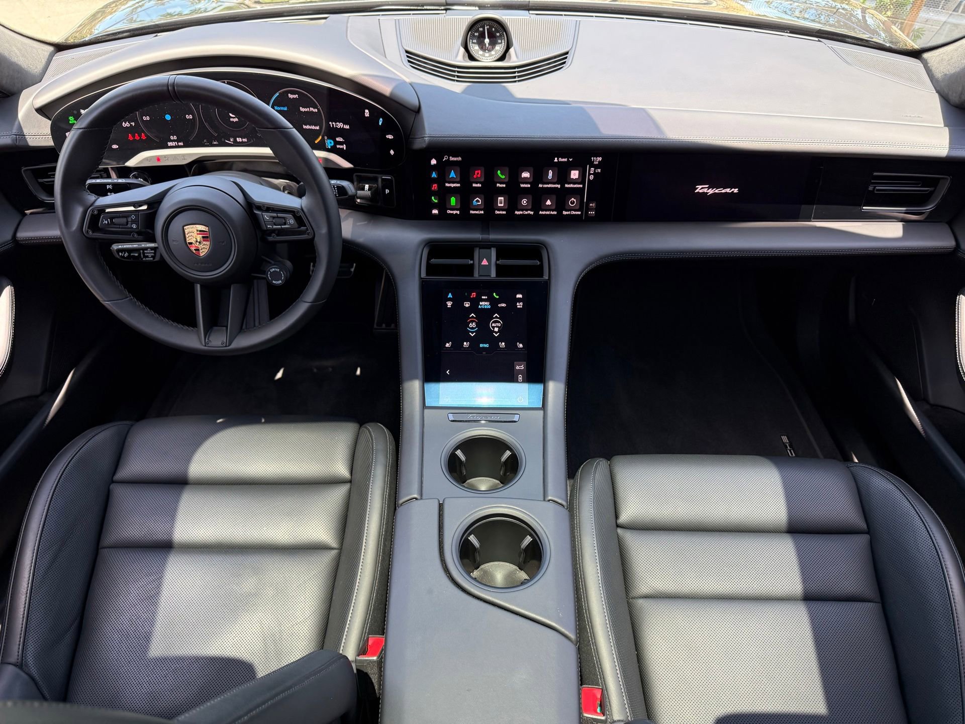 Certified 2022 Porsche Taycan GTS AWD/4WD image 13