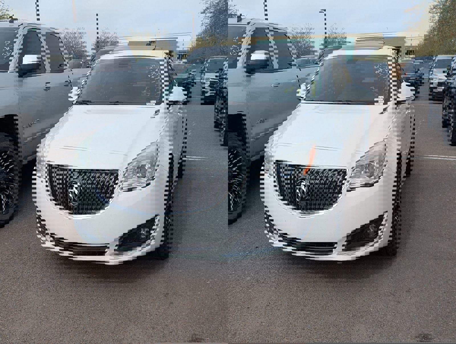 Used 2017 Buick Regal Sport Touring FWD image 2