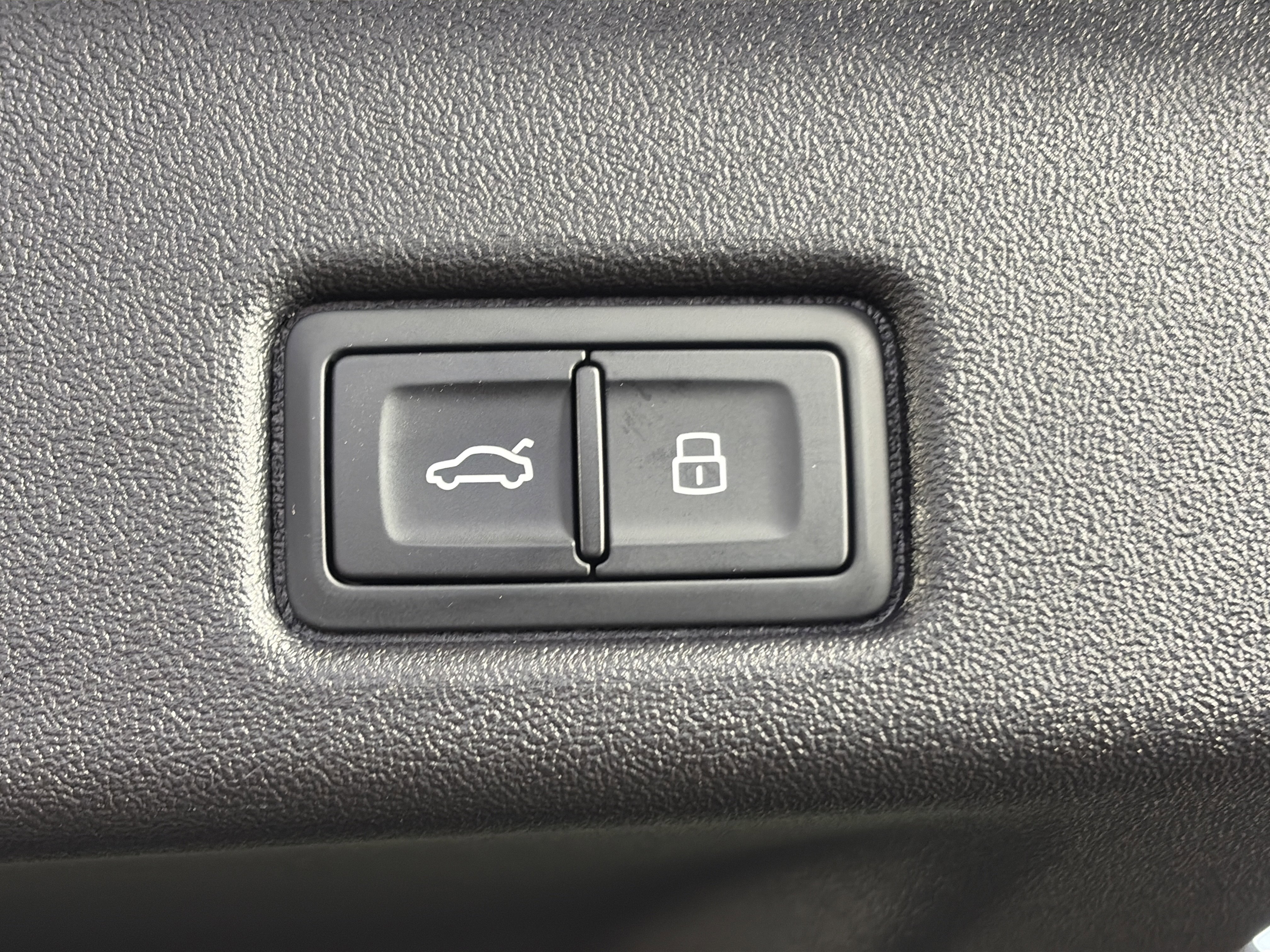 Used 2025 Audi Q5 Premium Plus image 15