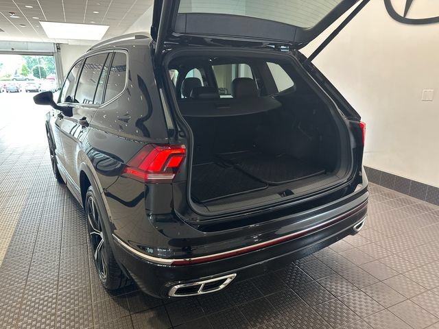 Used 2022 Volkswagen Tiguan SEL R-Line AWD/4WD image 5