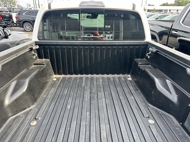 Used 2020 Toyota Tacoma TRD Off-Road w/ Technology Package AWD/4WD image 33