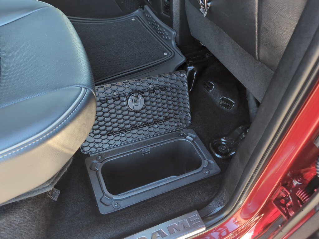 Used 2015 RAM 1500 Limited image 25