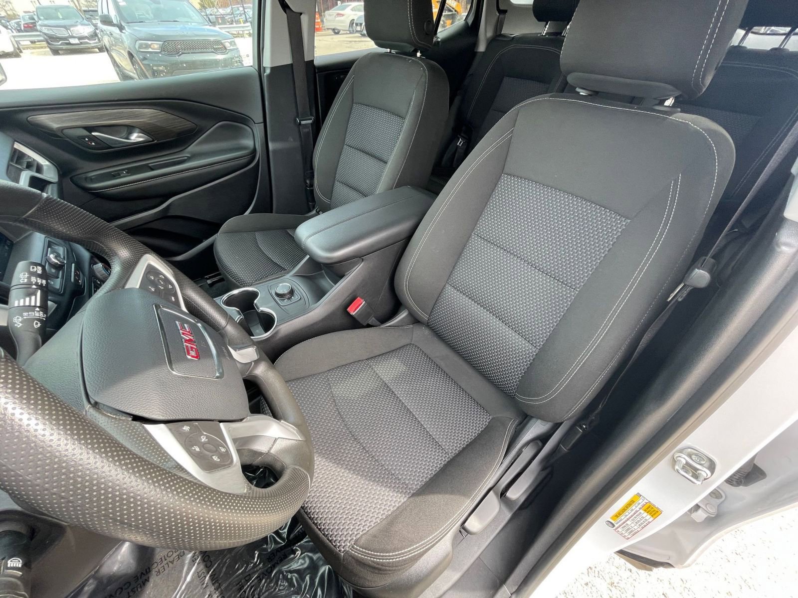Used 2024 GMC Terrain SLE image 34