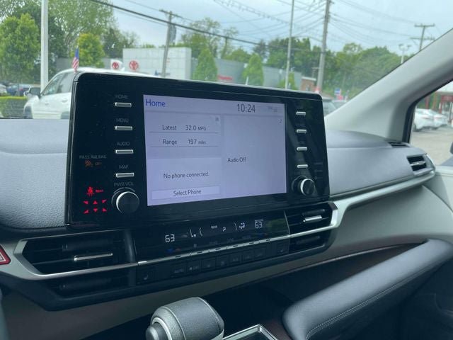 Used 2023 Toyota Sienna XLE FWD image 29