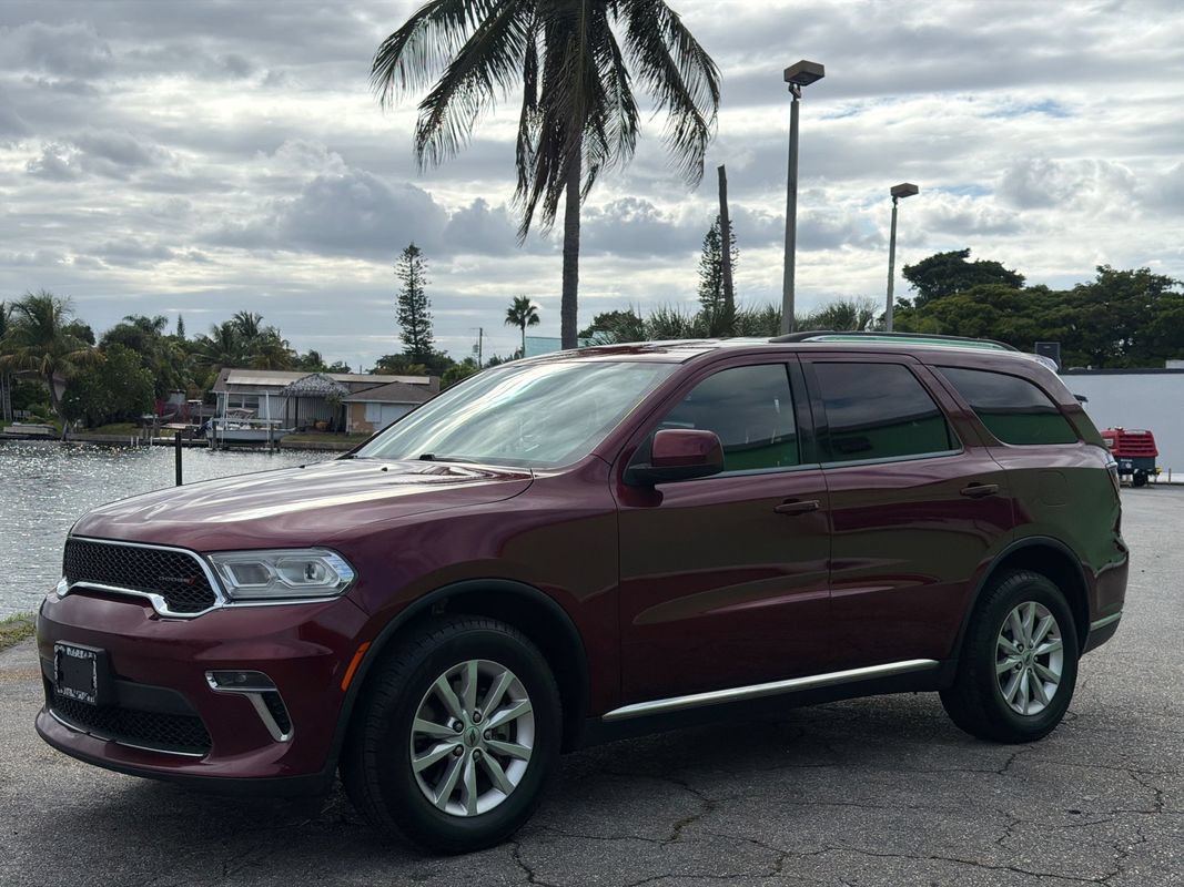 Used 2021 Dodge Durango SXT AWD/4WD image 1