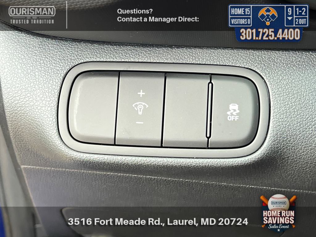 New 2025 Hyundai Venue Limited FWD image 24