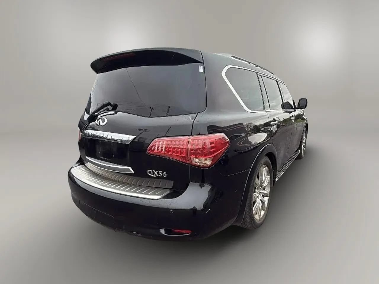 Used 2012 INFINITI QX56 4WD w/ Deluxe Touring Pkg image 5