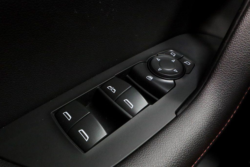 Used 2025 Chevrolet Blazer RS image 27