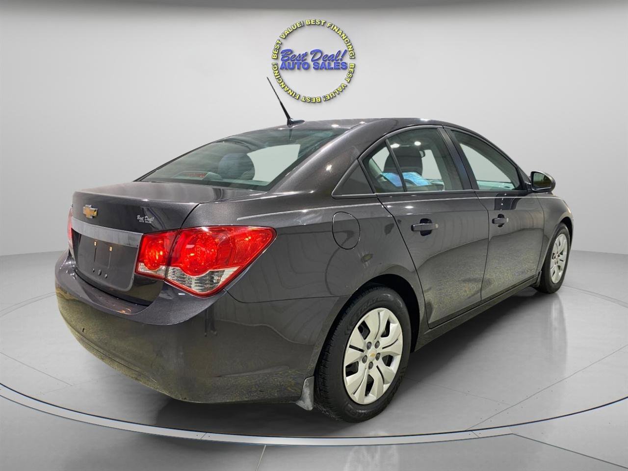 Used 2014 Chevrolet Cruze LS FWD image 4