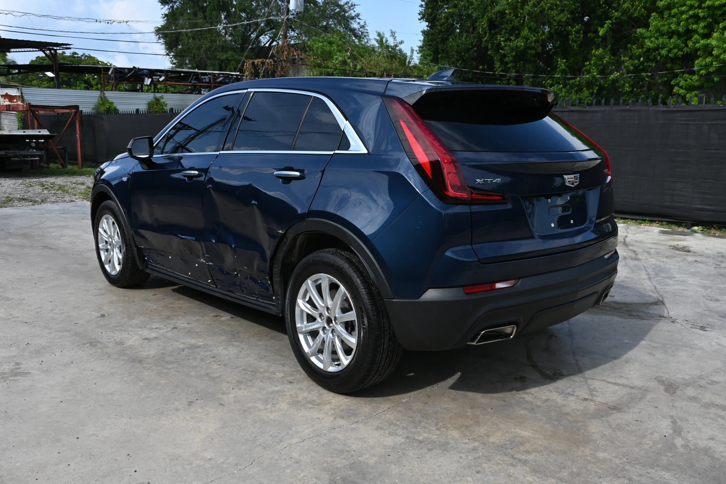 Used 2021 Cadillac XT4 Luxury FWD image 4