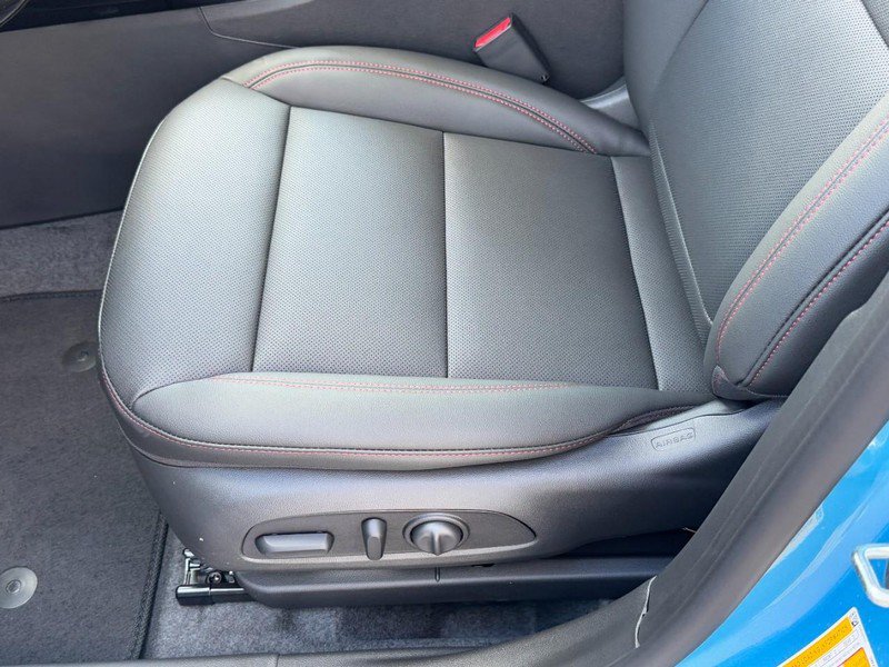New 2026 Chevrolet Trax RS w/ Sunroof Package FWD image 15