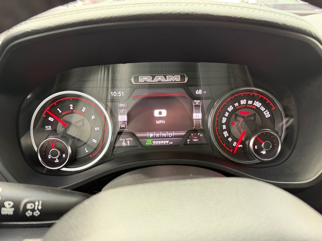 Used 2024 RAM 1500 Laramie AWD/4WD image 14
