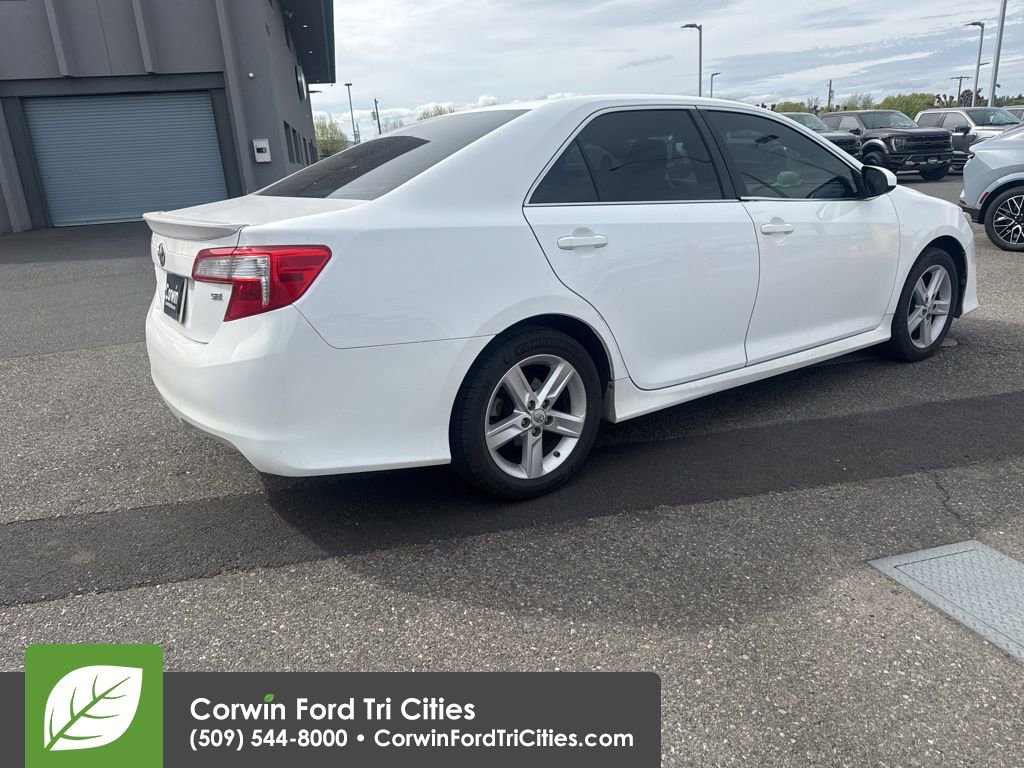 Used 2013 Toyota Camry SE image 10