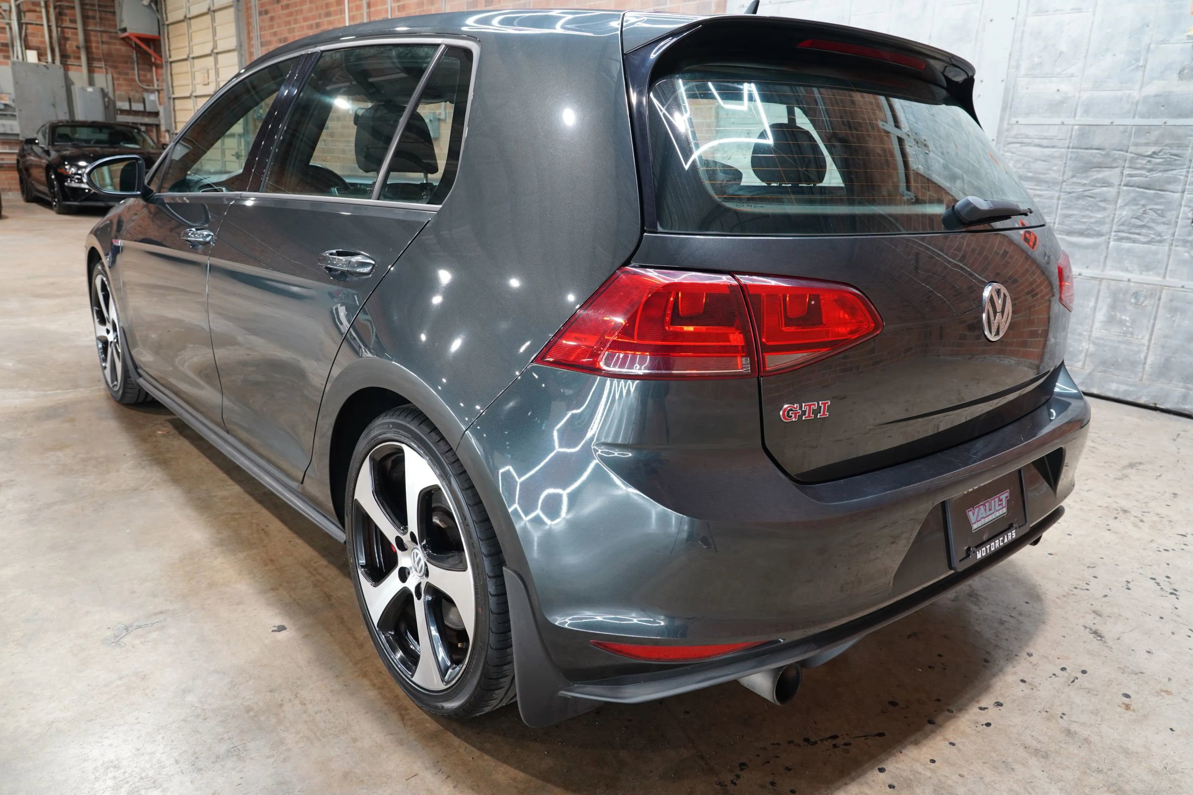 Used 2015 Volkswagen GTI Autobahn w/ Lighting Package (SEL) FWD image 17
