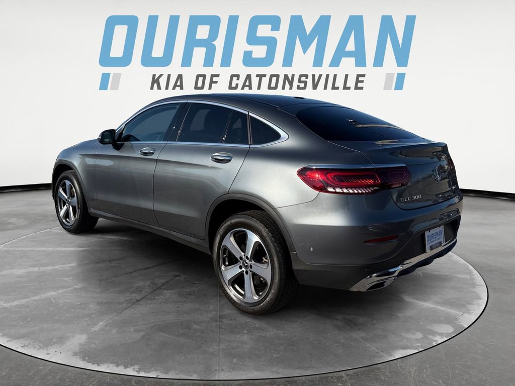 Used 2022 Mercedes-Benz GLC 300 4MATIC Coupe image 4